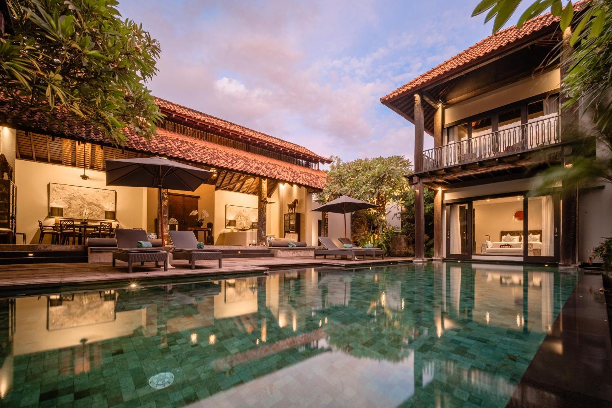 Villa De Suma - Fully Staffed Luxury Villa, Walk To The Beach! Семиньяк Экстерьер фото